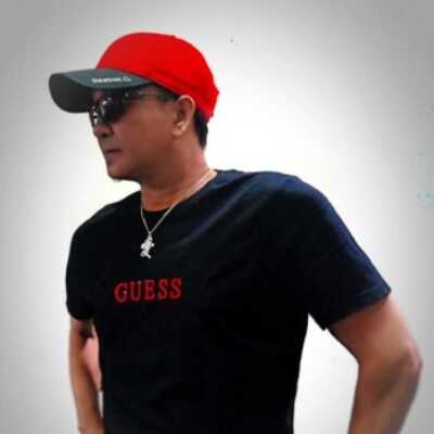Profile picture of Ronnie Santos